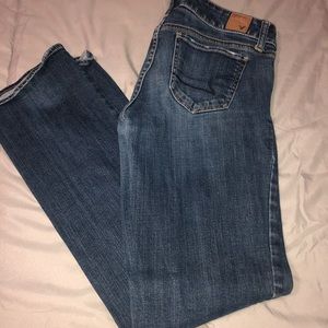 American Eagle straight leg jeans. Size 4 low rise